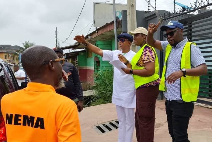 NEMA Officials and Alimosho LG Assess Flooded Areas After Heavy Downpour ~ ANN ☆