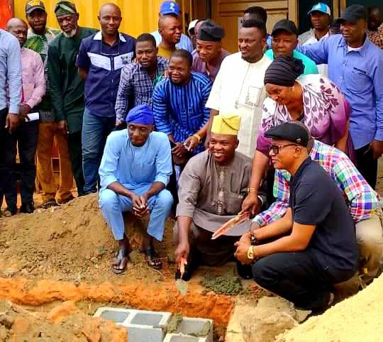 Alimosho LG Chairman Flags Off Construction of New Magistrate Court ~ ANN ☆