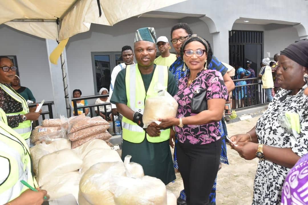 Alimosho LG Launches Second Phase of 50% Discount “Ounje Alimosho” Food Initiative for Staff