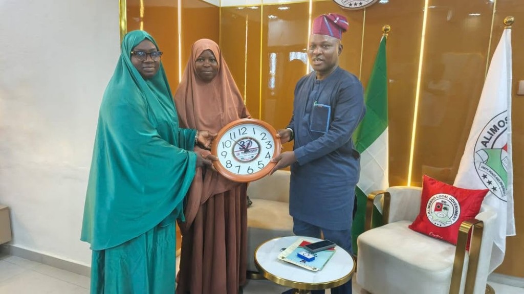 Muslim Women Group Visits Alimosho LG Boss, Advocates Empowerment for Women, Widows and Youths